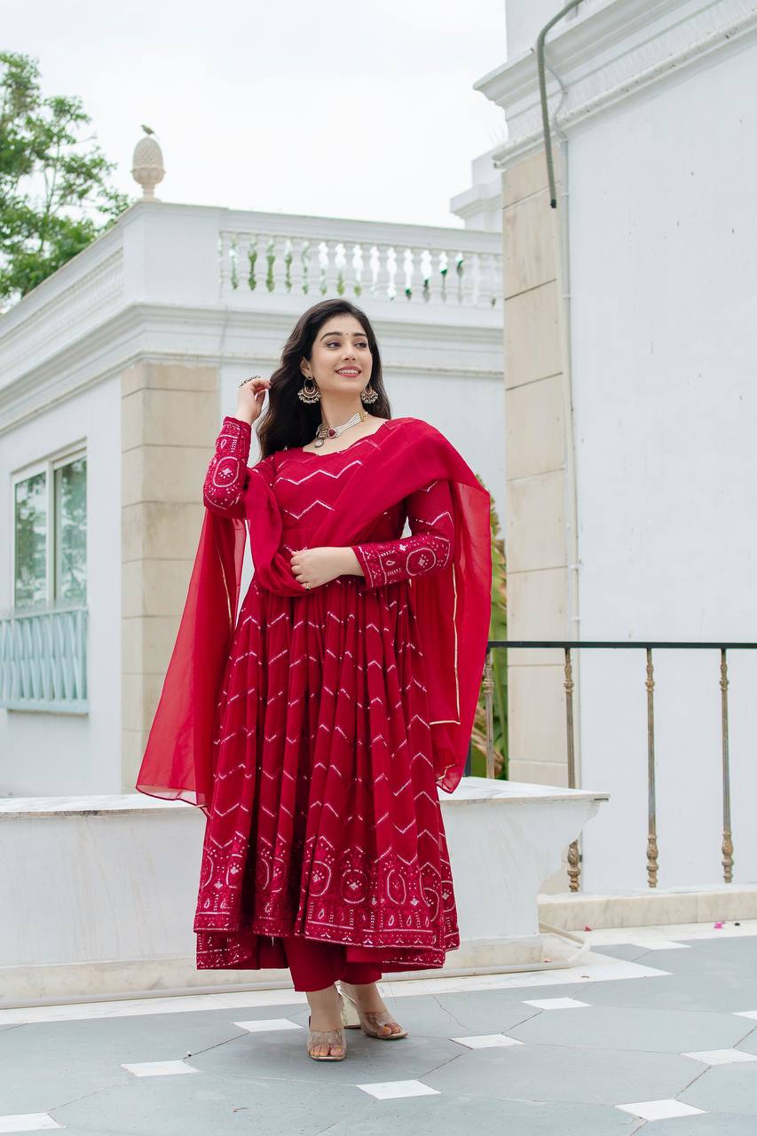 kurti with cotton lining, cotton pants and georgette dupatta set