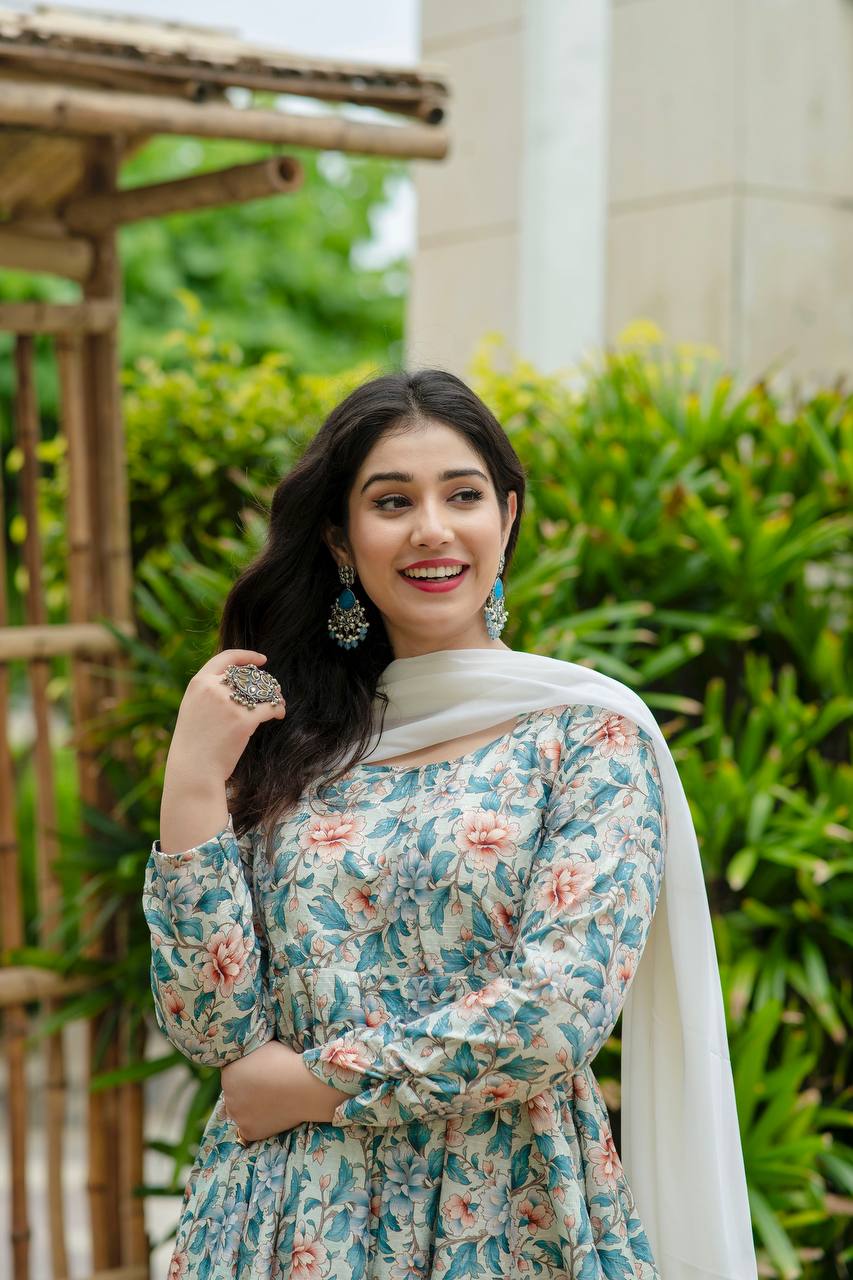 evergreen trends women kurta pant dupatta set